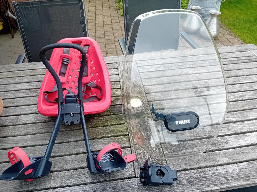 Thule kinderstoel fiets, Fietsen en Brommers, Fietsaccessoires | Fietsstoeltjes, Ophalen, Voetsteuntjes, Yepp (Thule), Voorzitje