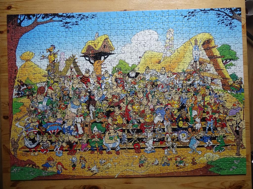 Puzzel 1000 st. Asterix en Obelix Groepsfoto, Ophalen of Verzenden, 500 t/m 1500 stukjes, Zo goed als nieuw, Legpuzzel