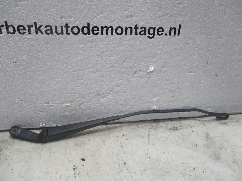 BRAS ESSUIE-GLACE AVANT DROIT Vento (1H2) (1h1-955410b), Utilisé, Volkswagen