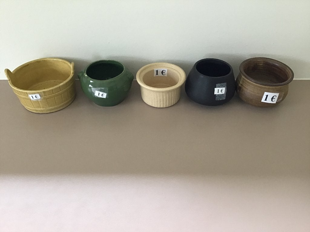 10 tal kleine potjes/schaaltjes aan slechts 1 euro, Antiek en Kunst, Curiosa en Brocante, Ophalen of Verzenden