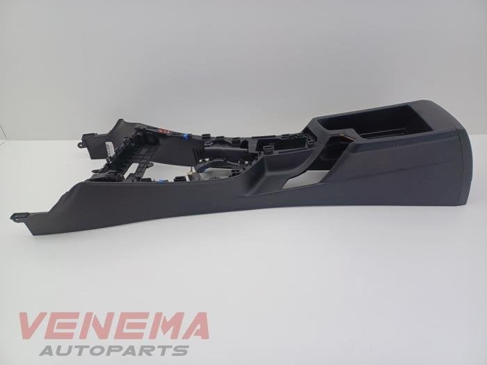 Console centrale d'un BMW 1-Serie, -, 3 mois de garantie, Utilisé, -