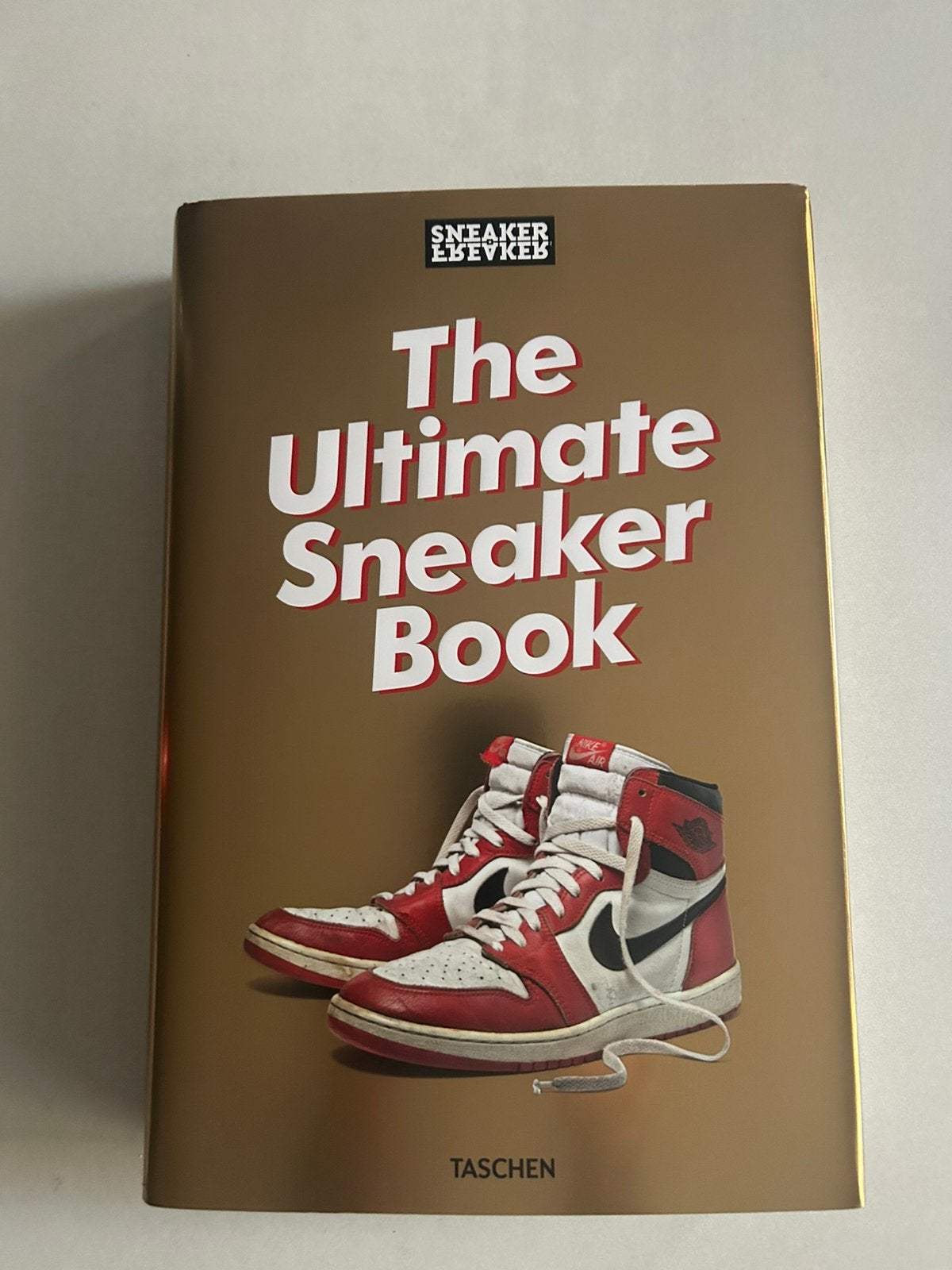 Book The ultimate Sneaker Book TASCHEN new, Enlèvement, Neuf