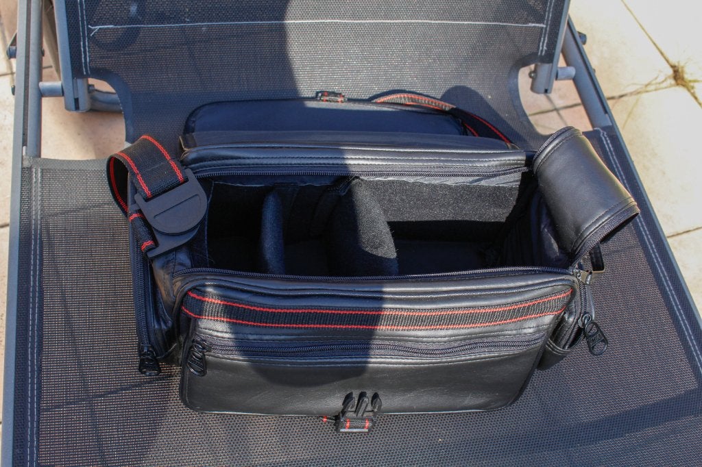 sac photo active ,très bon état, TV, Hi-fi & Vidéo, Photo | Sacs pour appareil, Comme neuf, Sac à bandoulière, Noir, Enlèvement ou Envoi