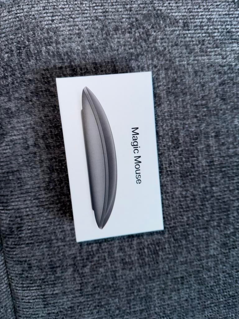 Apple Magic Mouse, Computers en Software, Muizen, Ophalen of Verzenden, Zo goed als nieuw