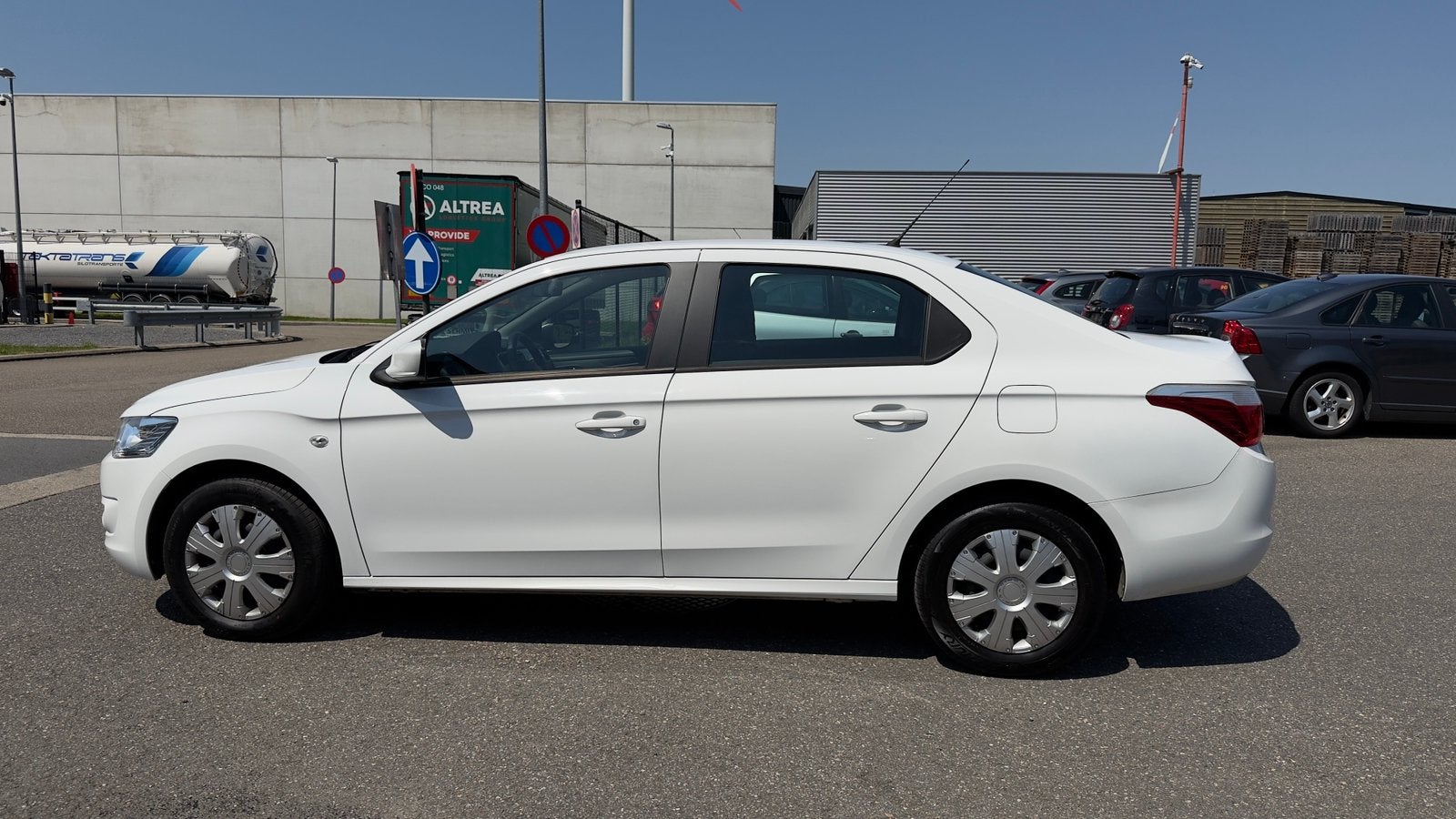 Citroën C-Elysee 1.2 PureTech Seduction GARANTIE 1EIG neuve, Autos, Citroën, Achat, Garantie prolongée, Boîte manuelle, Entretenue par le concessionnaire