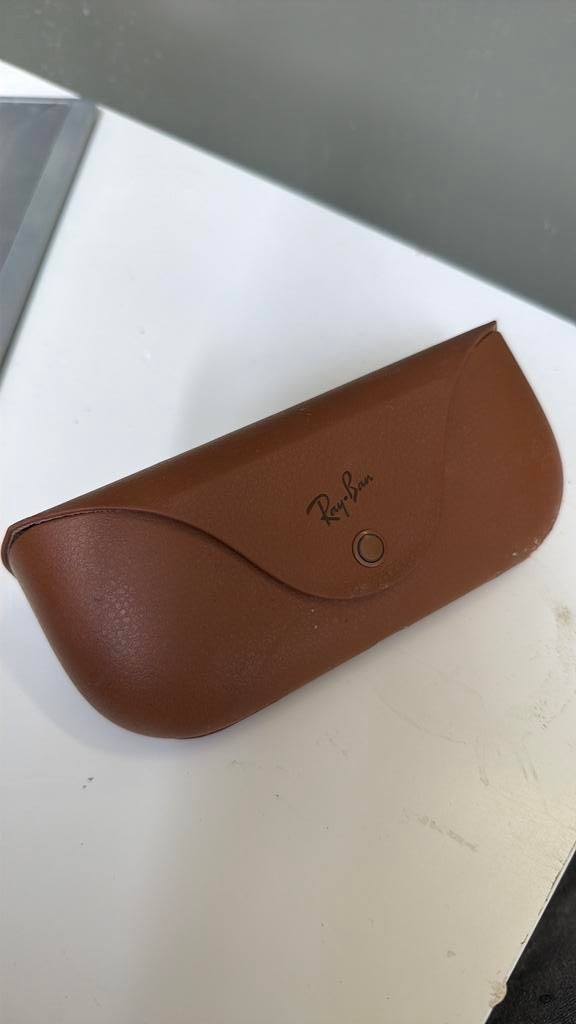 Ik koop kapotte Ray Ban meta, Ophalen, Zo goed als nieuw