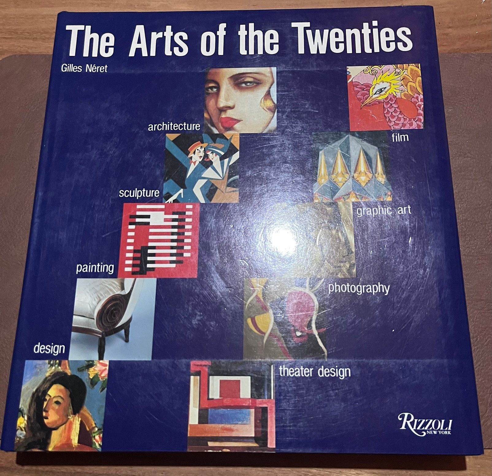 Boek - The Arts of the Twenties - Gilles Néret - Engelstalig, Boeken, Ophalen of Verzenden, Zo goed als nieuw, Overige onderwerpen