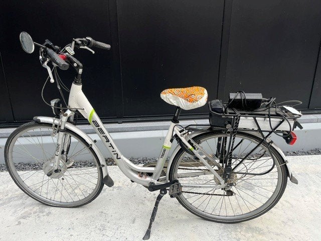 VÉLO ÉLECTRIQUE POUR FEMMES, Enlèvement, Utilisé