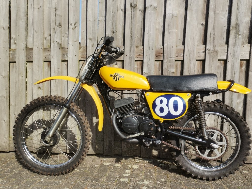 SUZUKI TM REPLICA 1974, Fietsen en Brommers, Ophalen, 125 cc, Zo goed als nieuw, 5 versnellingen