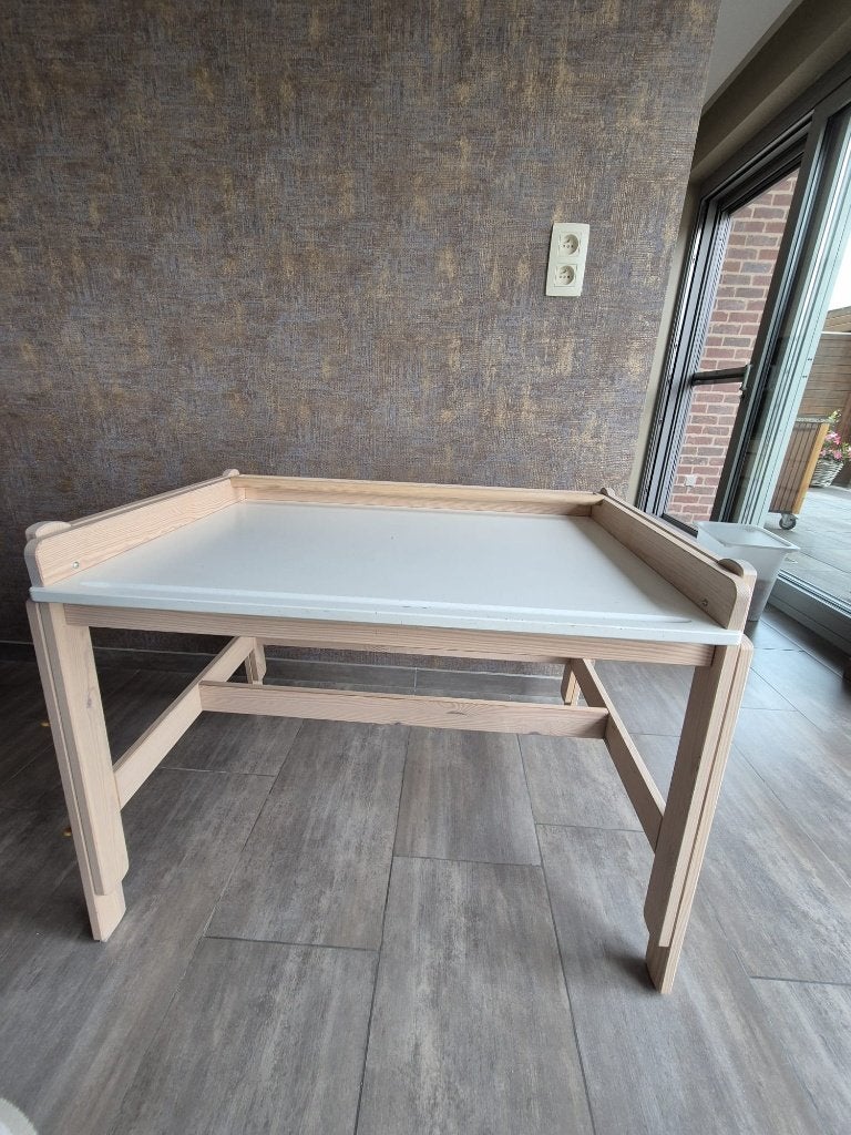 Kinderbureau Ikea Flisat, Enlèvement, Comme neuf, Table(s)