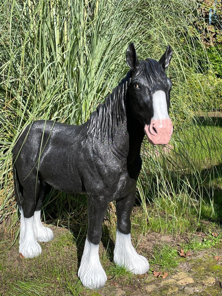 Beeld trekpaard tuin, paard, boerderij 110cm, Tuin en Terras, Ophalen, Nieuw, Kunststof, Dierenbeeld