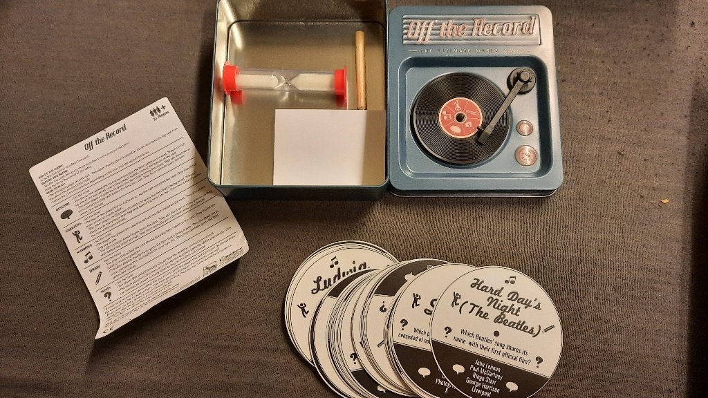 Off The Record the ultimate music game gezelschapsspel muzie, Hobby en Vrije tijd, Gezelschapsspellen | Bordspellen, Vijf spelers of meer