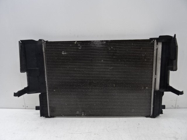 RADIATEUR AIRCO Mercedes-Benz CLA (117.3) (A2465000464), Gebruikt, Mercedes-Benz, Dialog.mb@mercedes-benz.com, Mercedes-Benz AG