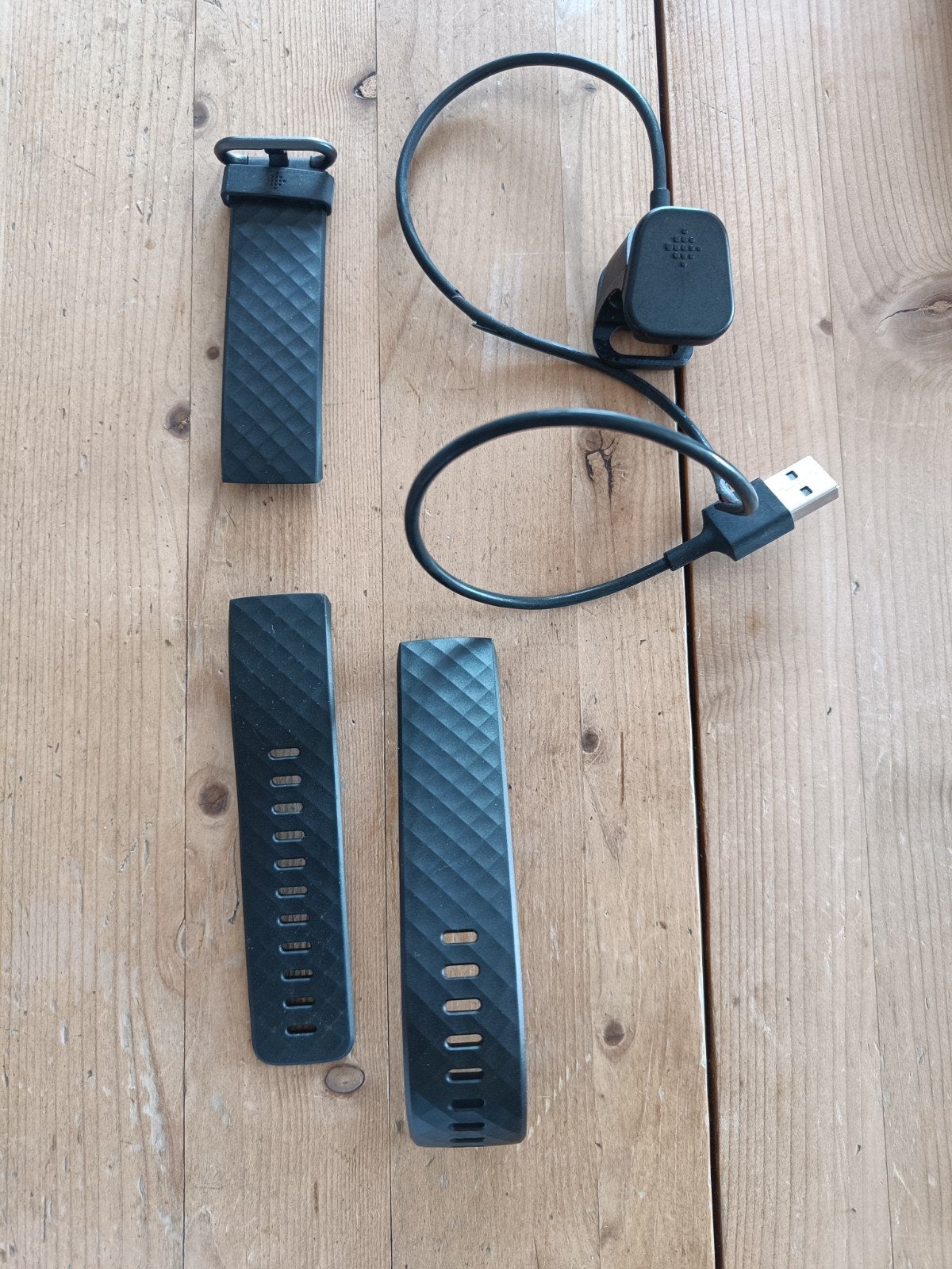 Fitbit charge 3 bandje (2 lengtes) + lader, Ophalen, Zo goed als nieuw, Grijs, Fitbit