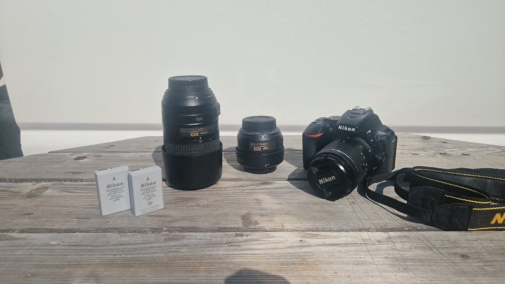 Nikon D5600 + 3 lenzen, Ophalen, Zo goed als nieuw, Spiegelreflex, Nikon