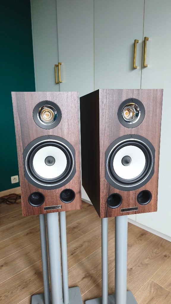 Triangle Esprit Comète EZ, Audio, Tv en Foto, Luidsprekerboxen, Basreflex, Nieuw, 60 tot 120 watt, Boekenplank luidspreker