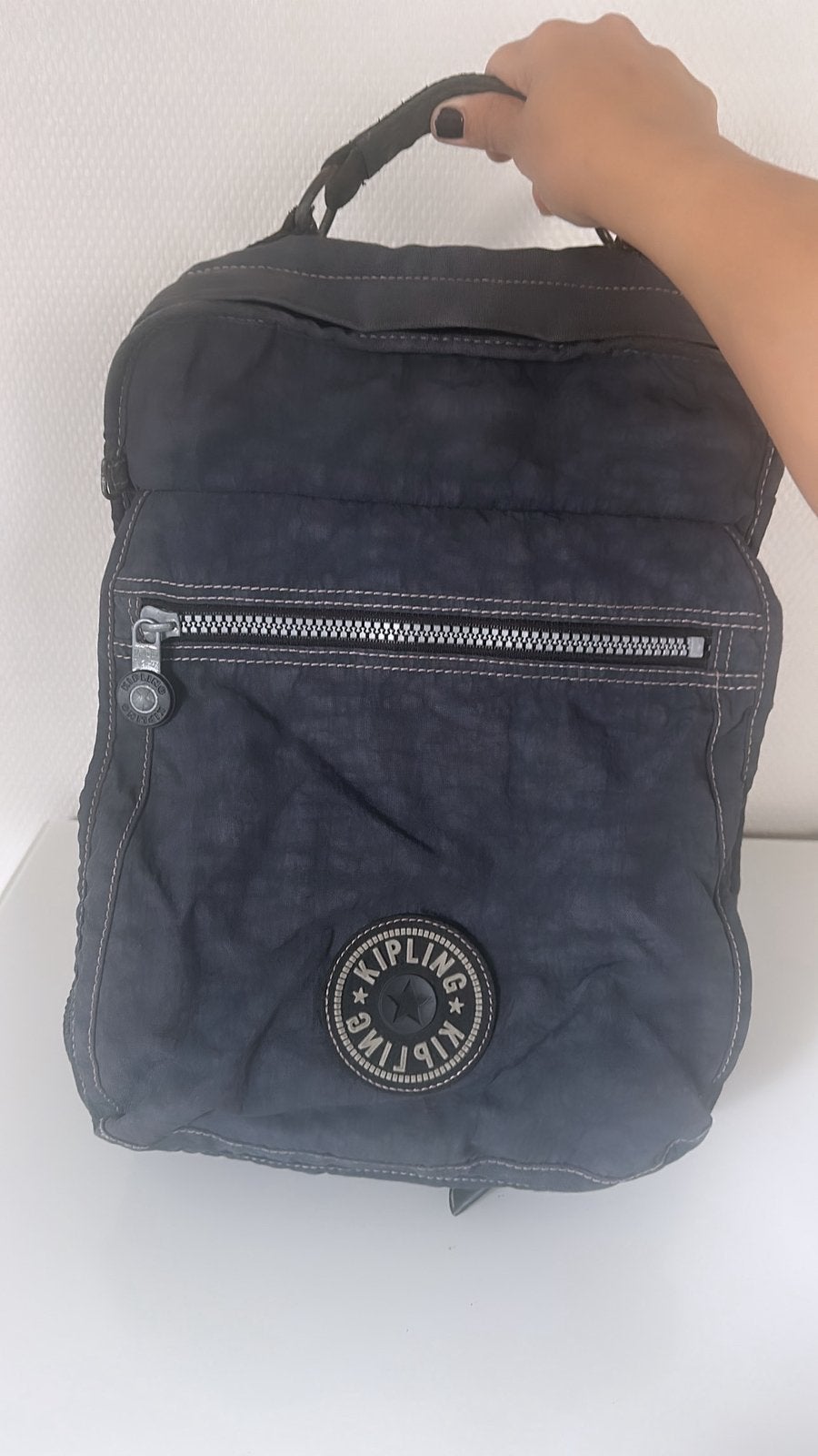 Kipling boekentas, Enlèvement, Comme neuf