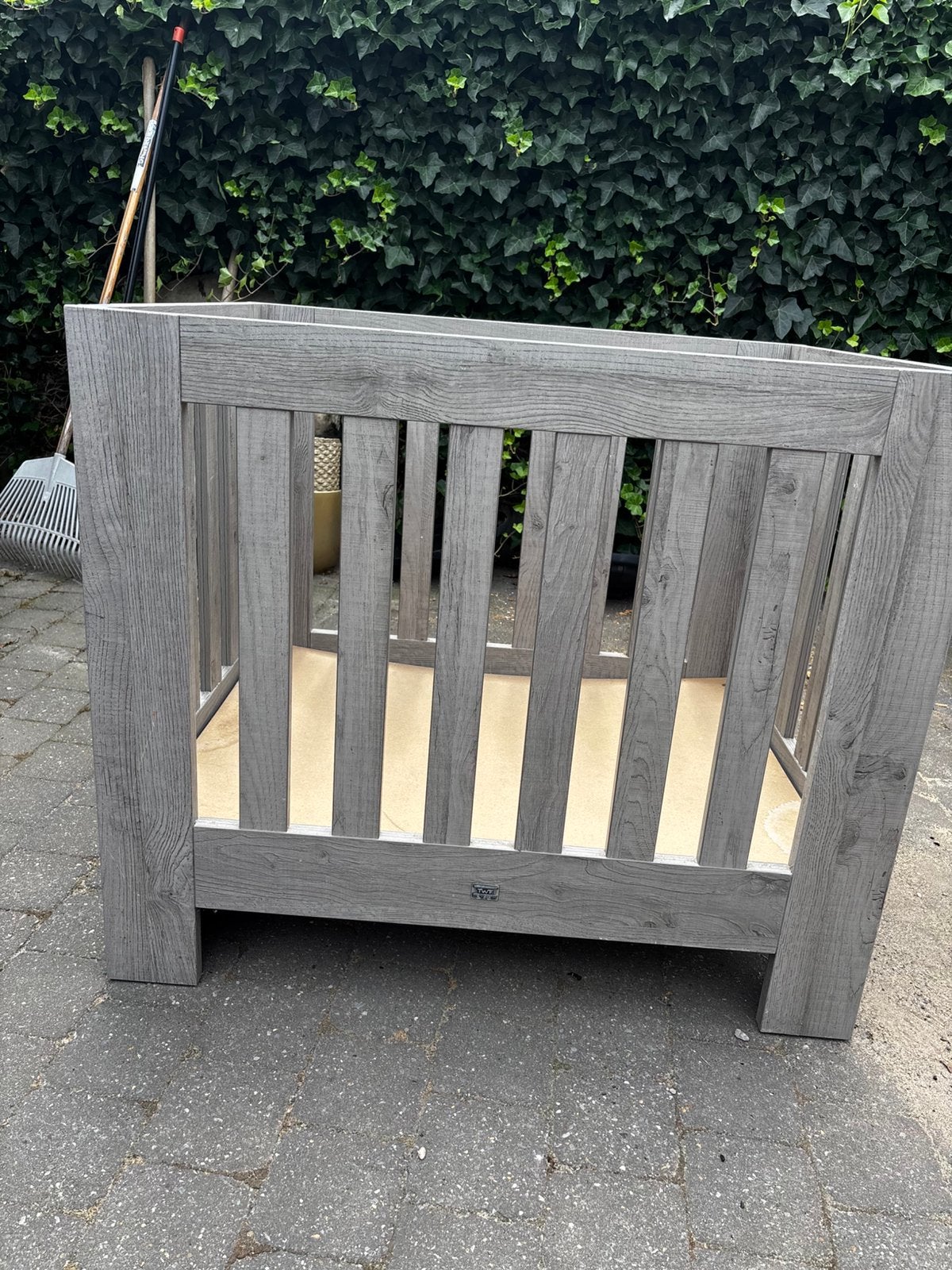 Babybox, Ophalen, Gebruikt, Rechthoekig, In hoogte verstelbaar