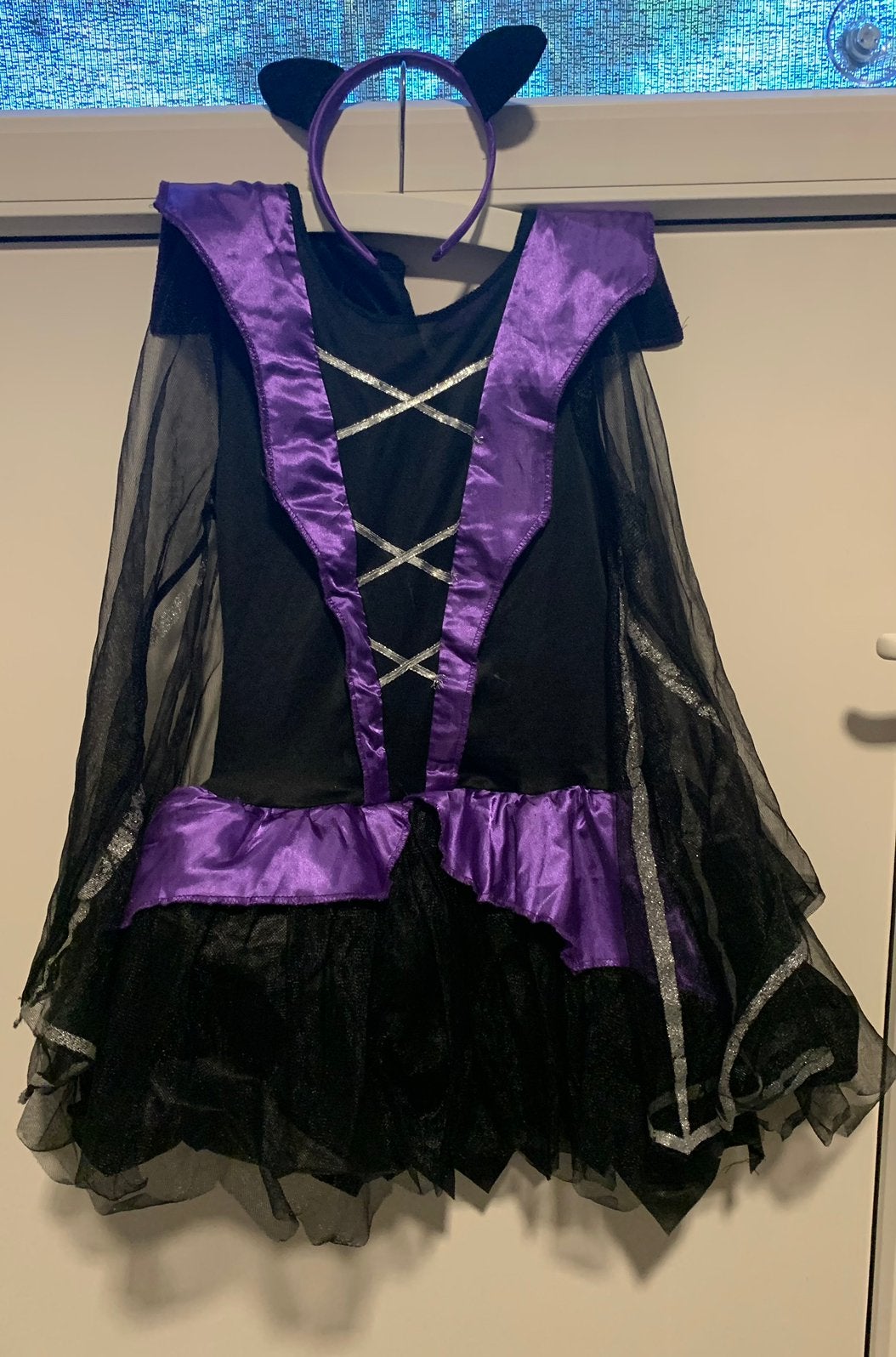 Halloween vleermuis pak meisje, Vêtements | Femmes, Costumes de carnaval & Vêtements de fête, Enlèvement, Comme neuf