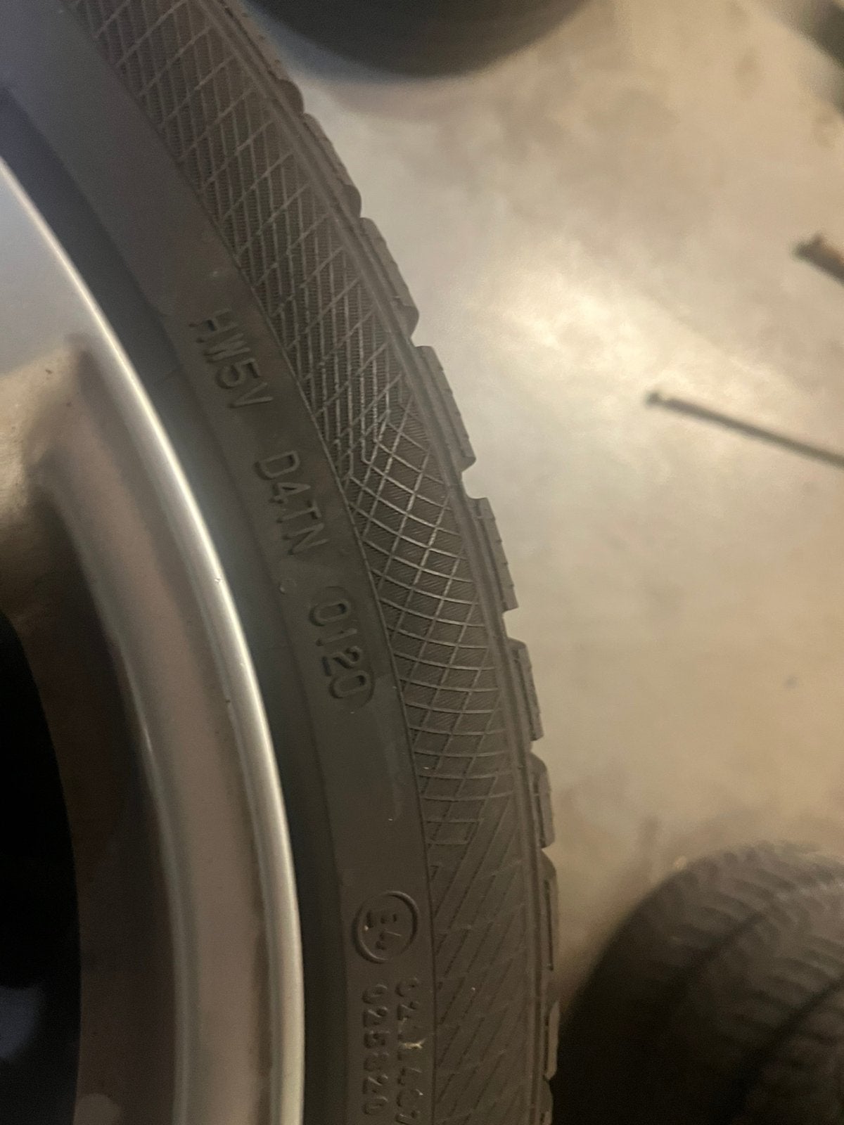 Jantes d'origine Audi A6, Autos : Pièces & Accessoires, Pneus hiver, 255 mm, Véhicule de tourisme, Pneu(s)