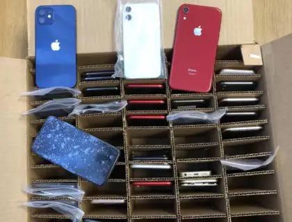 Gezocht iphones laptops, Ophalen of Verzenden, Zo goed als nieuw