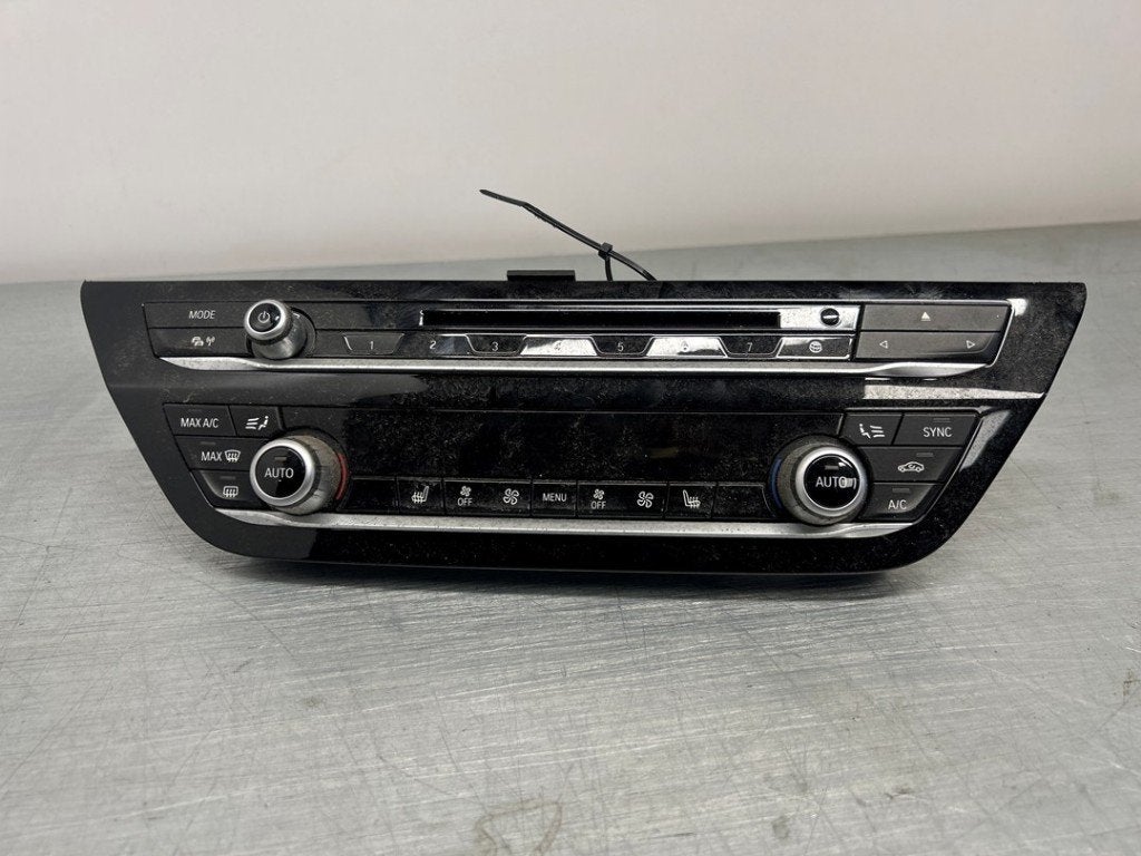 PANNEAU DE COMMANDE CHAUFFAGE CLIMATISATION 5 serie (G30), Utilisé, BMW, Petuelring 130
80809  München, DE, Bayerische Motoren Werke AG