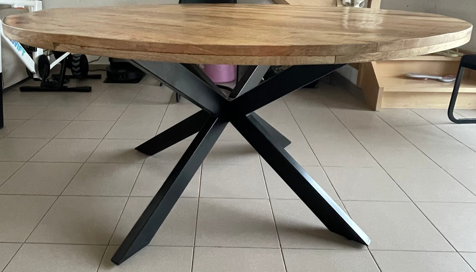 Ronde eettafel, Ophalen, Zo goed als nieuw