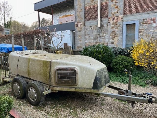 Van chevaux pour pièces (chassis/toit), Autos : Divers, Remorques, Enlèvement, Utilisé