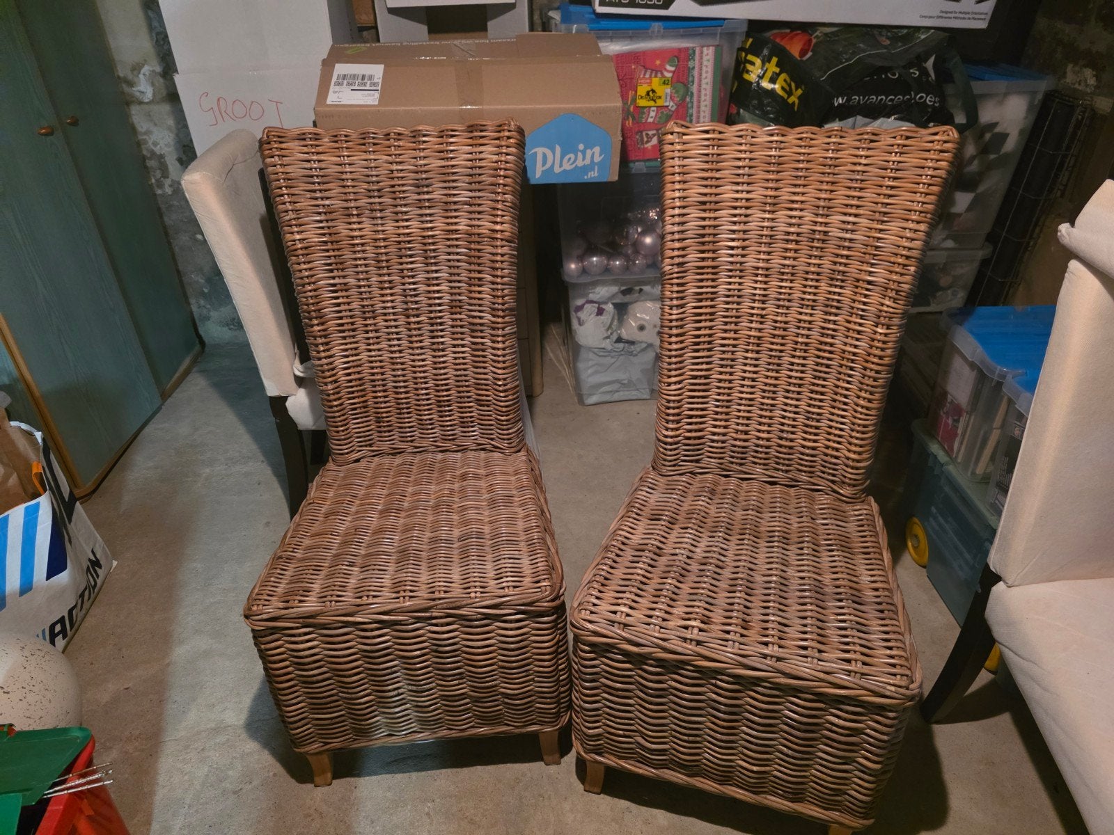 5 rieten stoelen .bruine kleur., Ophalen, Gebruikt, Bruin, Riet of Rotan