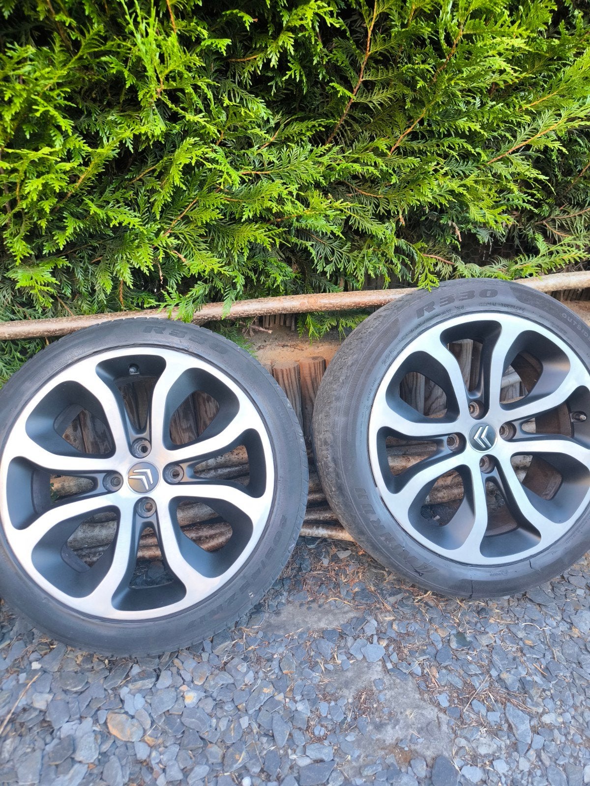 2 jantes Citroën ou Peugeot 4x108, Enlèvement