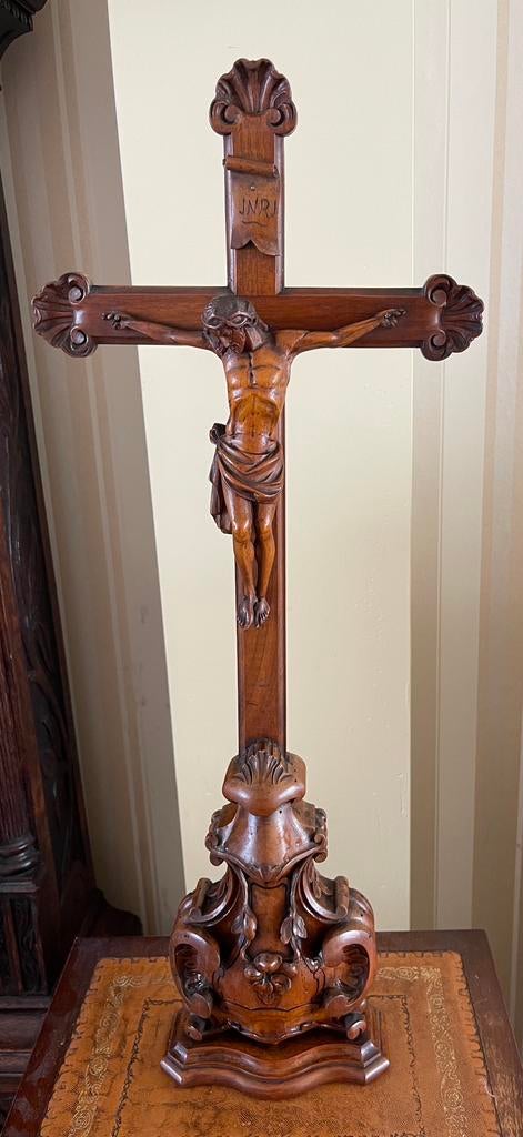 Grote handgesneden houten crucifix, Napoleon III, ca 1860, Ophalen