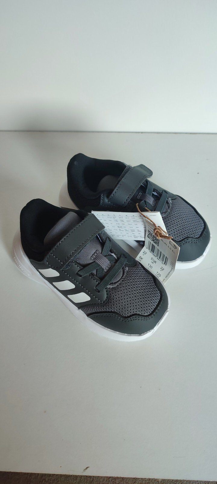 Adidas basket bébé Point.22 - 4a, Neuf, Enlèvement ou Envoi, Autres types, Adidas