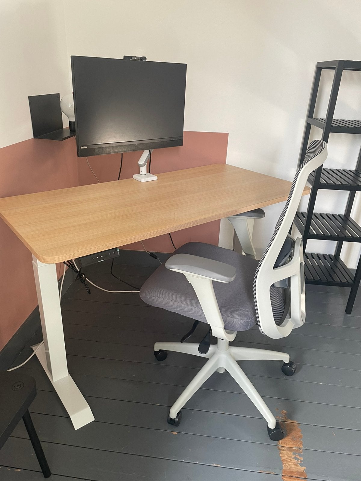 Bureau assis debout, fauteuil , etagere / bibliothèque, Maison & Meubles, Bureaux, Comme neuf, Bureau assis-debout, Autres marques