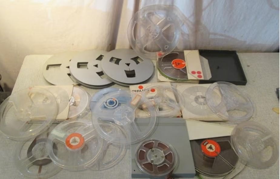 Mooie Partij van allerlei Bandrecorder Tapes en lege Spoelen, Audio, Tv en Foto, Bandrecorder, Ophalen of Verzenden, Onderdeel