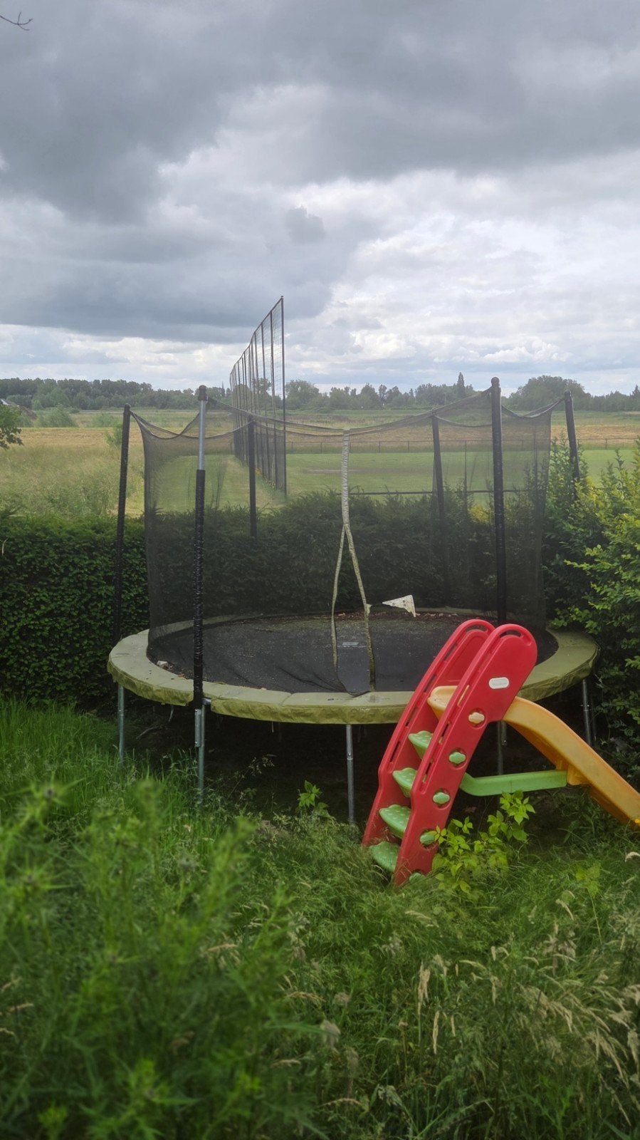 Trampoline, Enlèvement ou Envoi