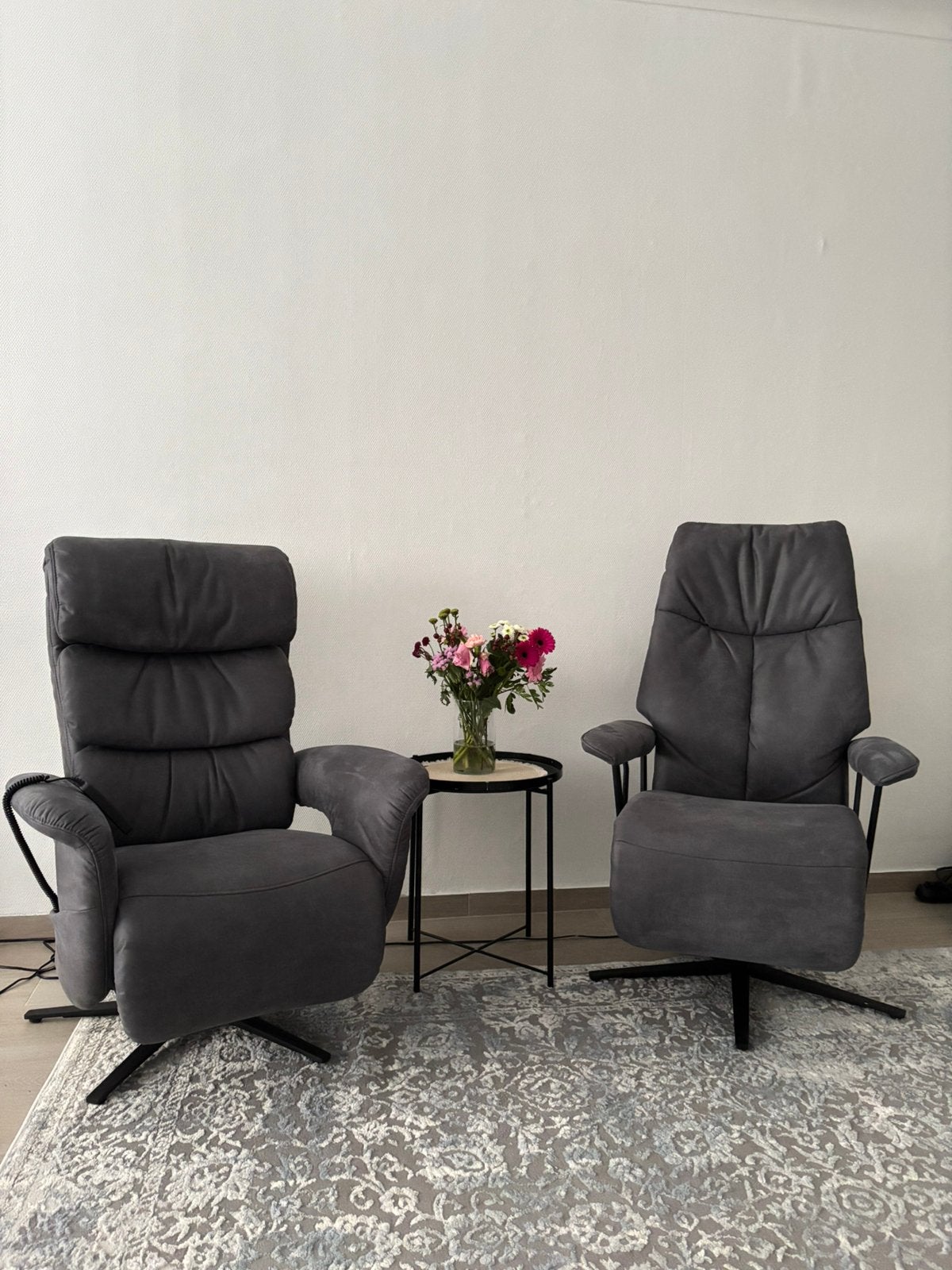 Luxe elektrische relaxfauteuils Himolla, 9 maanden oud!, Huis en Inrichting, Fauteuils, Ophalen of Verzenden, Zo goed als nieuw