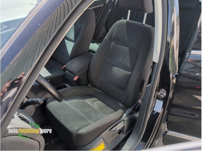 Siège gauche d'un Volkswagen Tiguan, -, Volkswagen, -, 3 mois de garantie