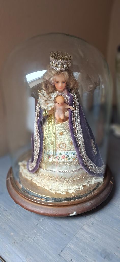 MADONNA MET KIND, Enlèvement
