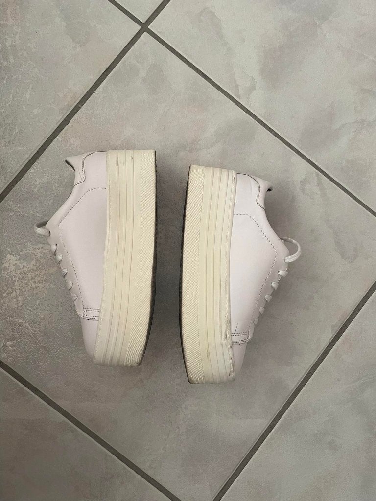 BASKET blanche 37, Enlèvement ou Envoi, Sneakers et Baskets, Comme neuf, Blanc