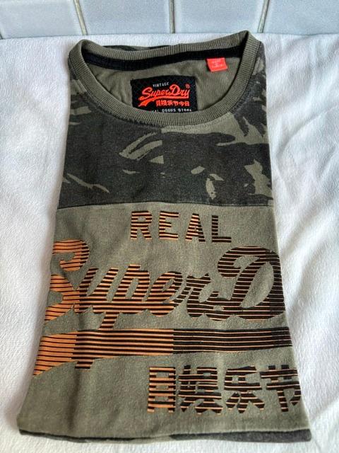 T-shirt kaki camouflage Small Superdry / unisexe, Autres couleurs, Enlèvement, Porté, Taille 46 (S) ou plus petite
