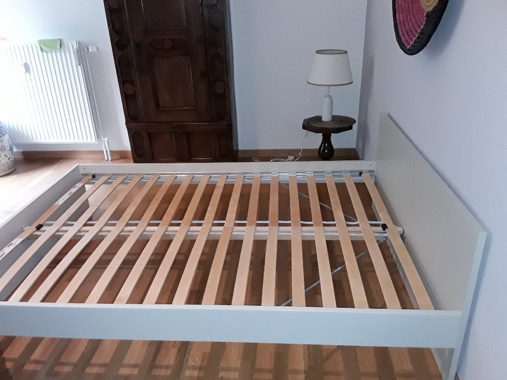 Cadre de lit 140 cm Ikea GURSKEN avec sommier à lattes Luroy, Maison & Meubles, Beige, 140 cm, Enlèvement, Utilisé