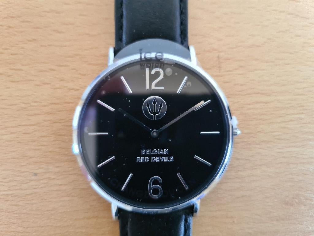 Ice Watch Belgian Red Devils neuve dans sa boite d'origine, Autres marques, Cuir, Acier, Enlèvement