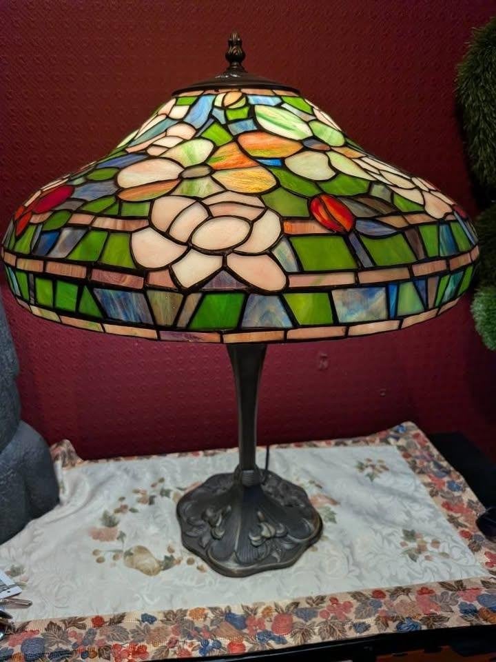 Tiffany lamp/glas-in-lood/bronzen voet, Ophalen