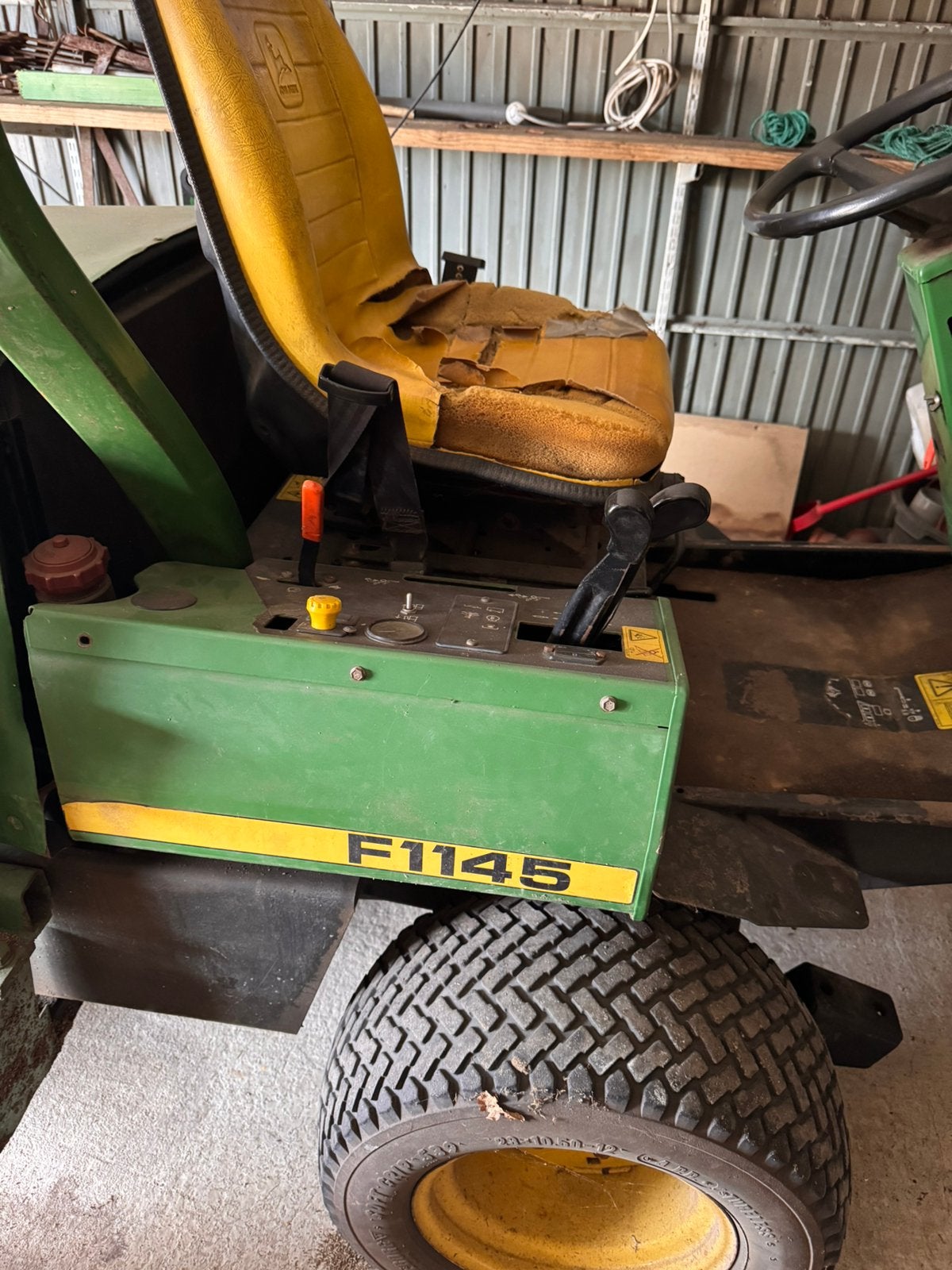 John Deere F1145, Articles professionnels, Agriculture | Tracteurs, Enlèvement, John Deere
