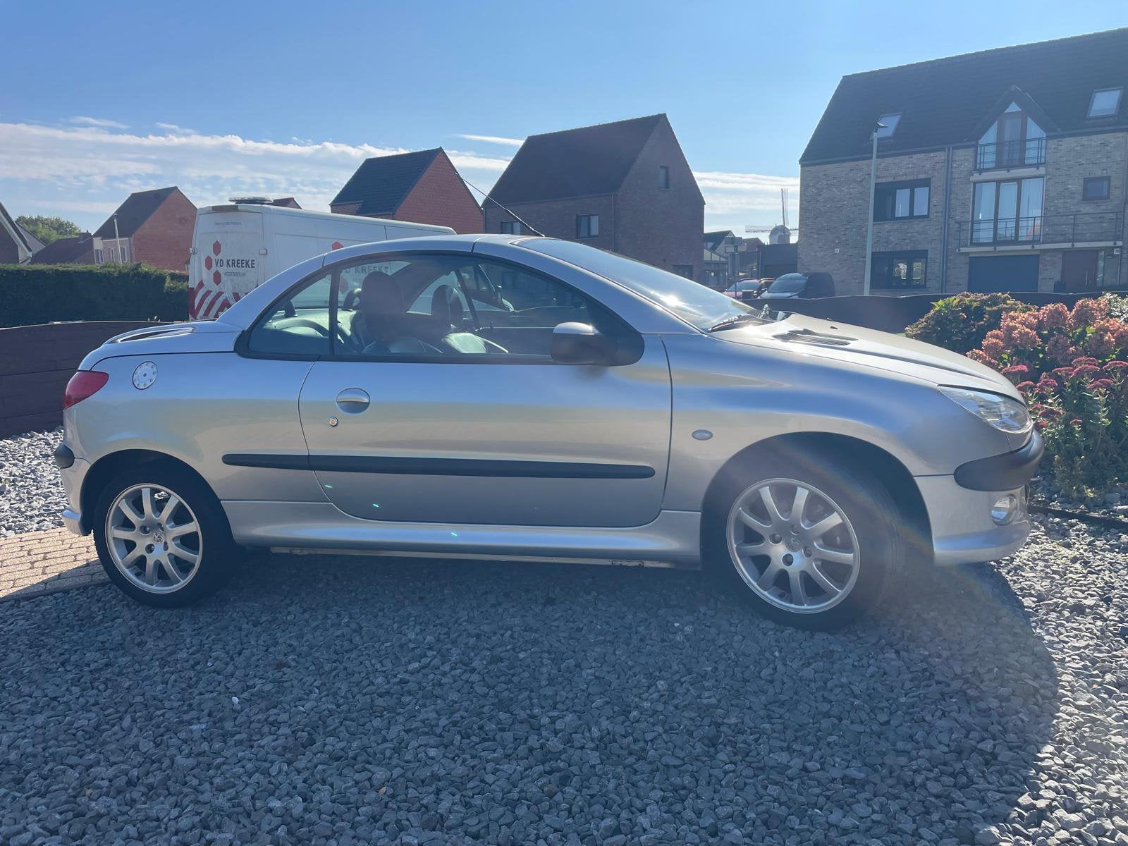 Peugeot 206 cc, 4 zetels, Zwart, 4 cilinders, Cabriolet