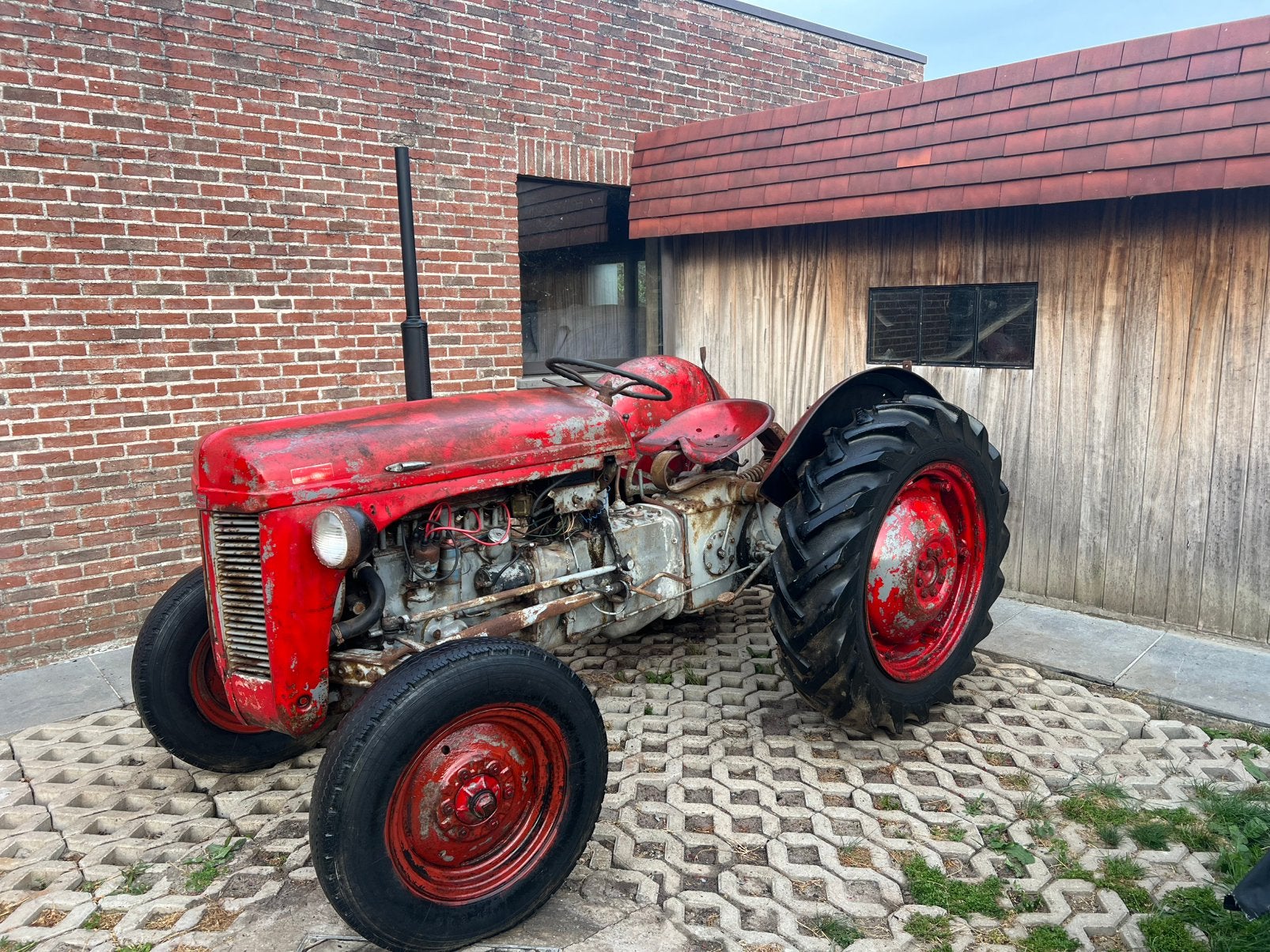 Massey Fergusson, Ophalen