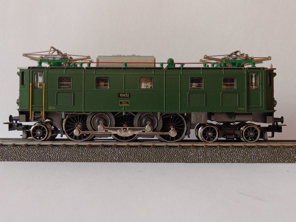 Marklin ho SBB 3167 Loco électrique Type Ae 3/6"., Hobby & Loisirs créatifs, Trains miniatures | HO, Enlèvement ou Envoi, Utilisé