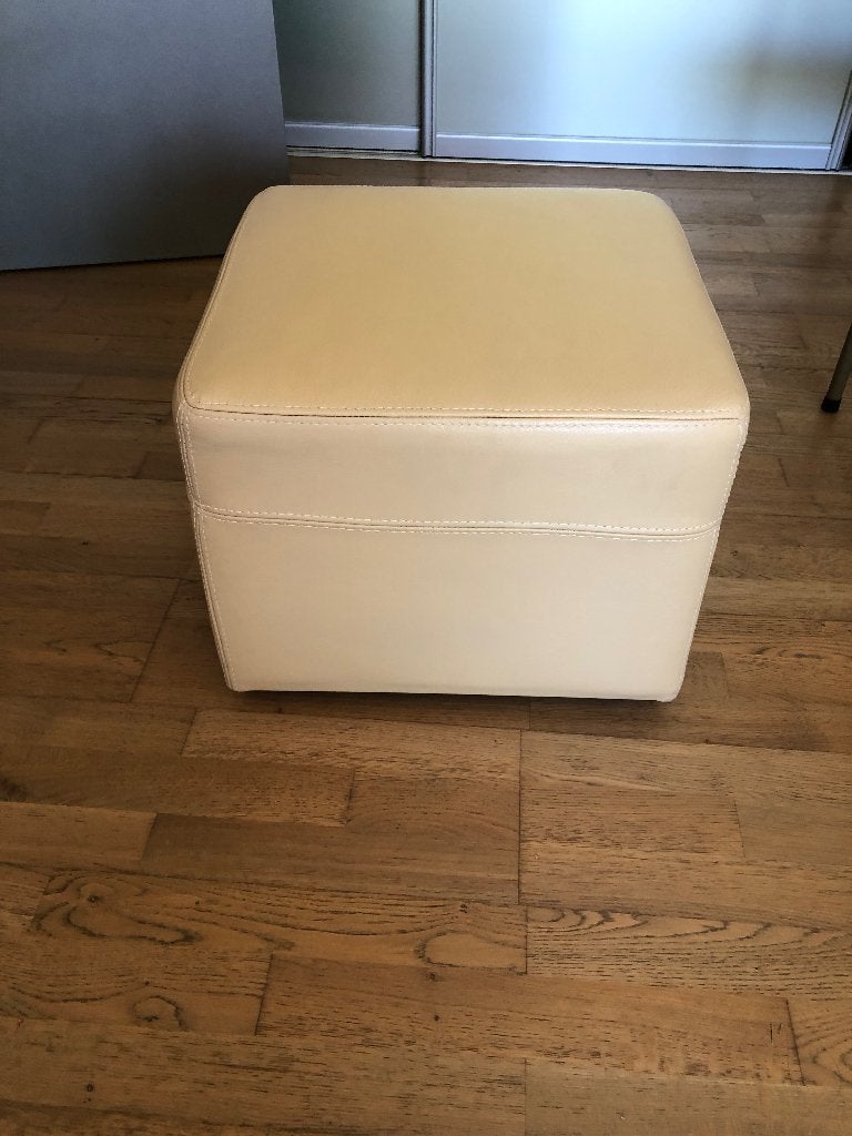 Salon + poef, Ophalen, Gebruikt, 150 tot 200 cm, Rechte bank