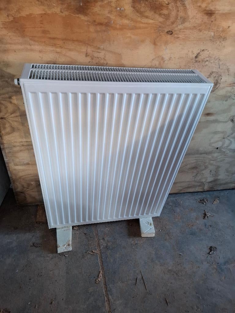 radiateur neuf sans dommage, Enlèvement, Neuf, Radiateur