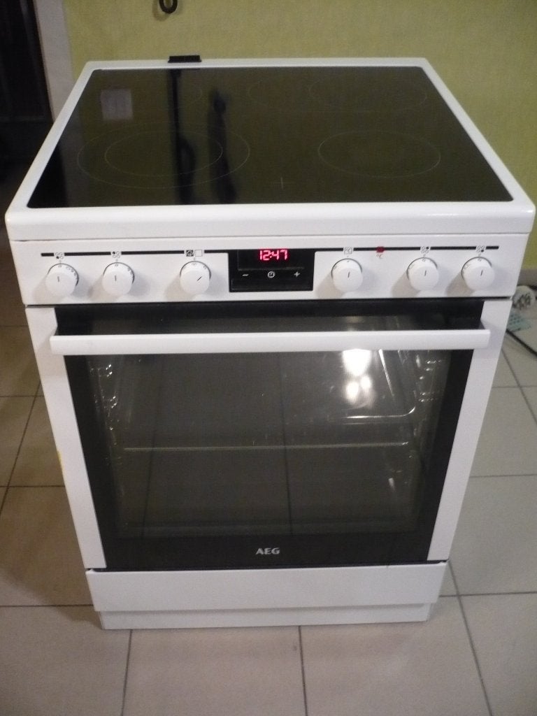 AEG Fornuis , Als Nieuw, Elektronische apparatuur, Ophalen, Zo goed als nieuw, Grill, 4 kookzones